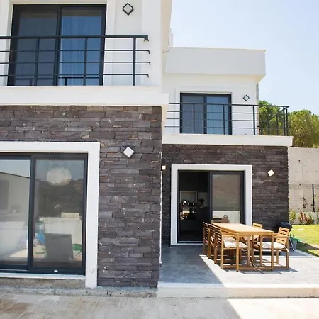 Vila Welcome To Huzurderekoey